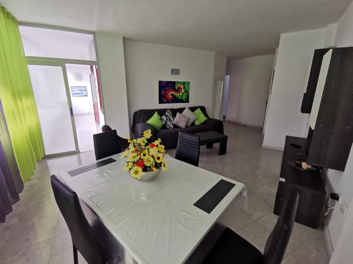 Next To The Beach - Wifi - 3 Rooms - 4 Beds Las Palmas Buitenkant foto