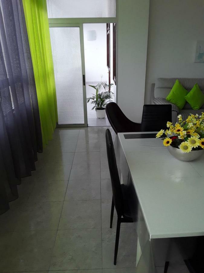 Next To The Beach - Wifi - 3 Rooms - 4 Beds Las Palmas Buitenkant foto